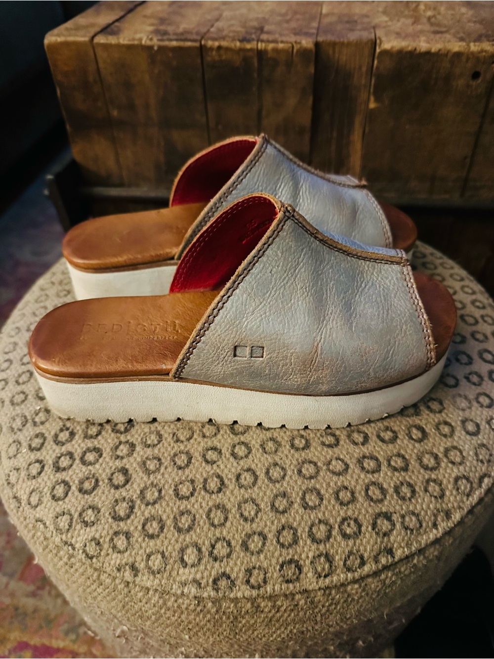 Bed Stu Light Gray Leather Slide Mules with Red Lining
